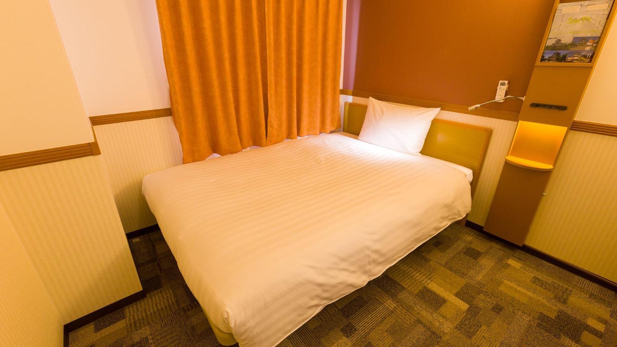 Toyoko Inn Takasaki Eki Nishi Guchi No 2 Room photo